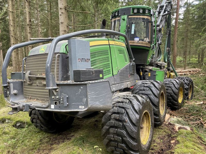images/Maschinen/Harvester/John%20Deere/harvester-1170G_006.jpg#joomlaImage://local-images/Maschinen/Harvester/John Deere/harvester-1170G_006.jpg?width=1024&height=768